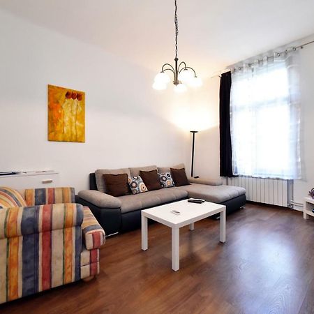 Apartment Central Zagabria Esterno foto